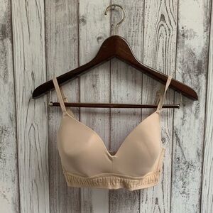 Victoria’s Secret PINK tan bra size 32D